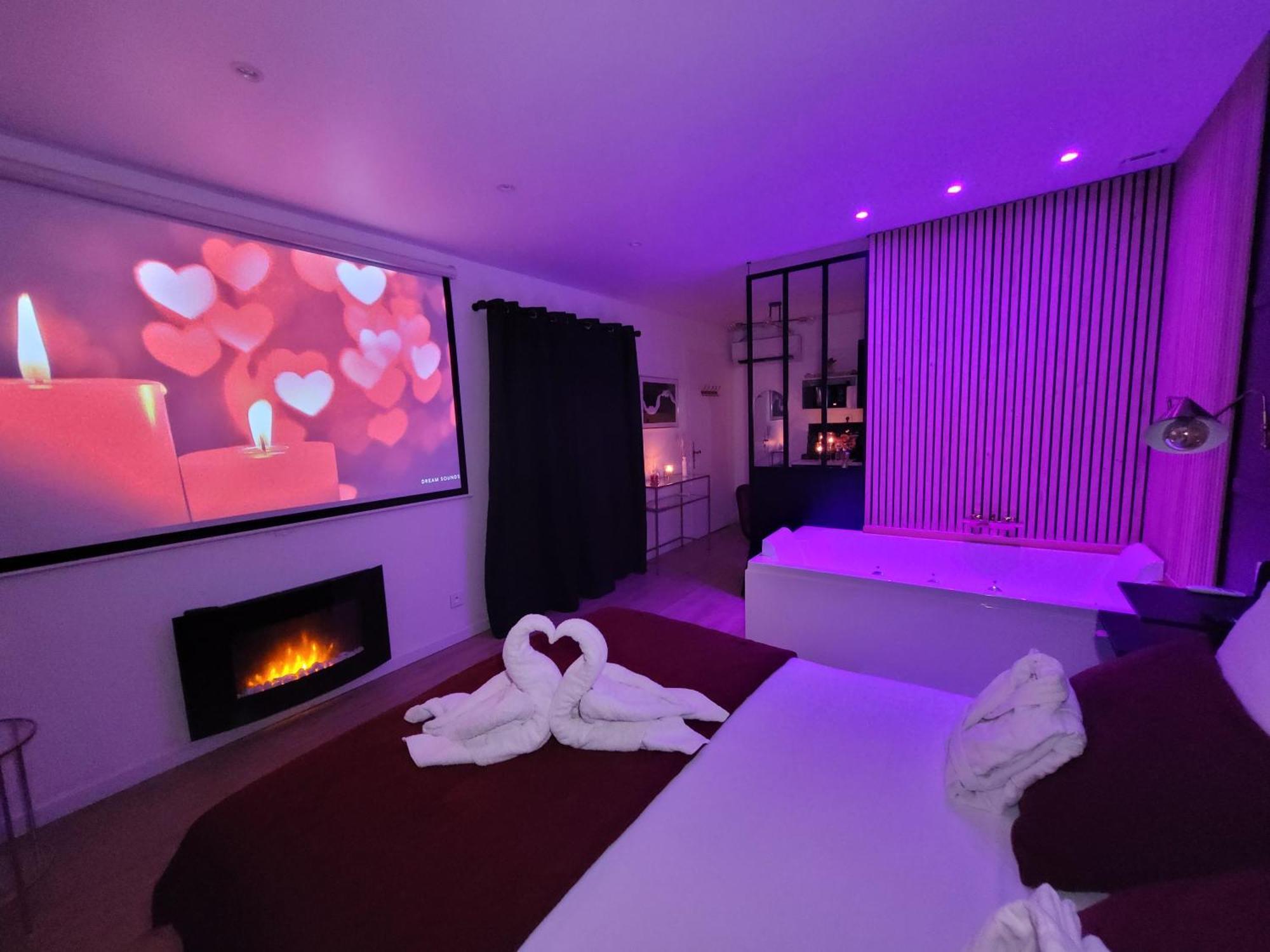 Nuit D'Evasion Love Room Avec Baignoire Balneotherapie Toulon Buitenkant foto