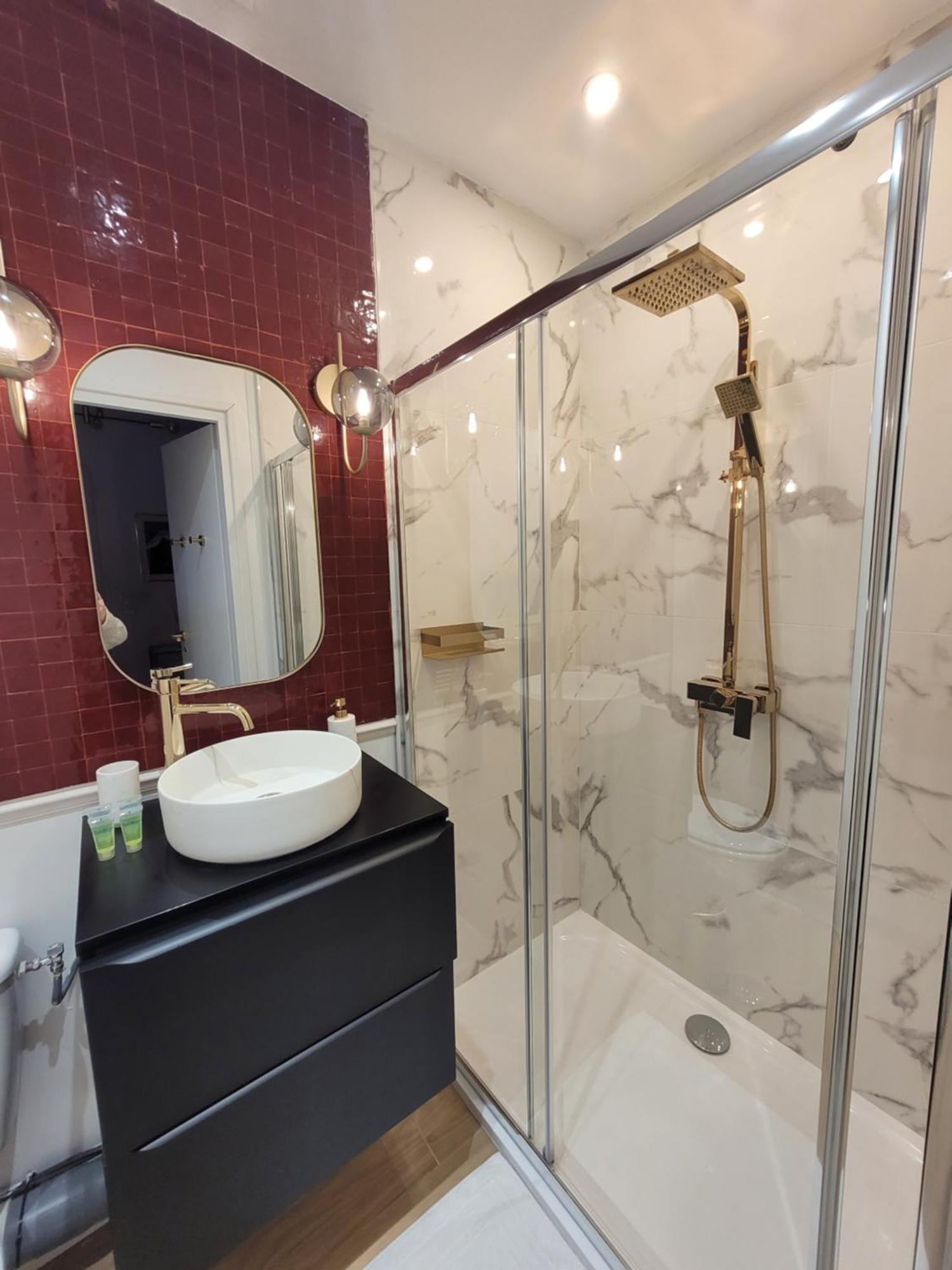 Nuit D'Evasion Love Room Avec Baignoire Balneotherapie Toulon Buitenkant foto
